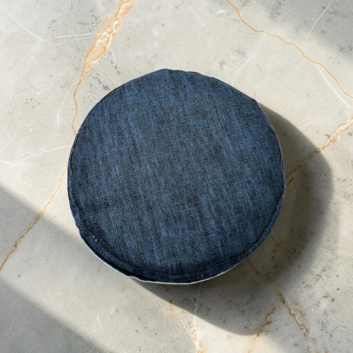 Bleu jean foncé et blanc glacé | Une Kippa, quatre styles uniques