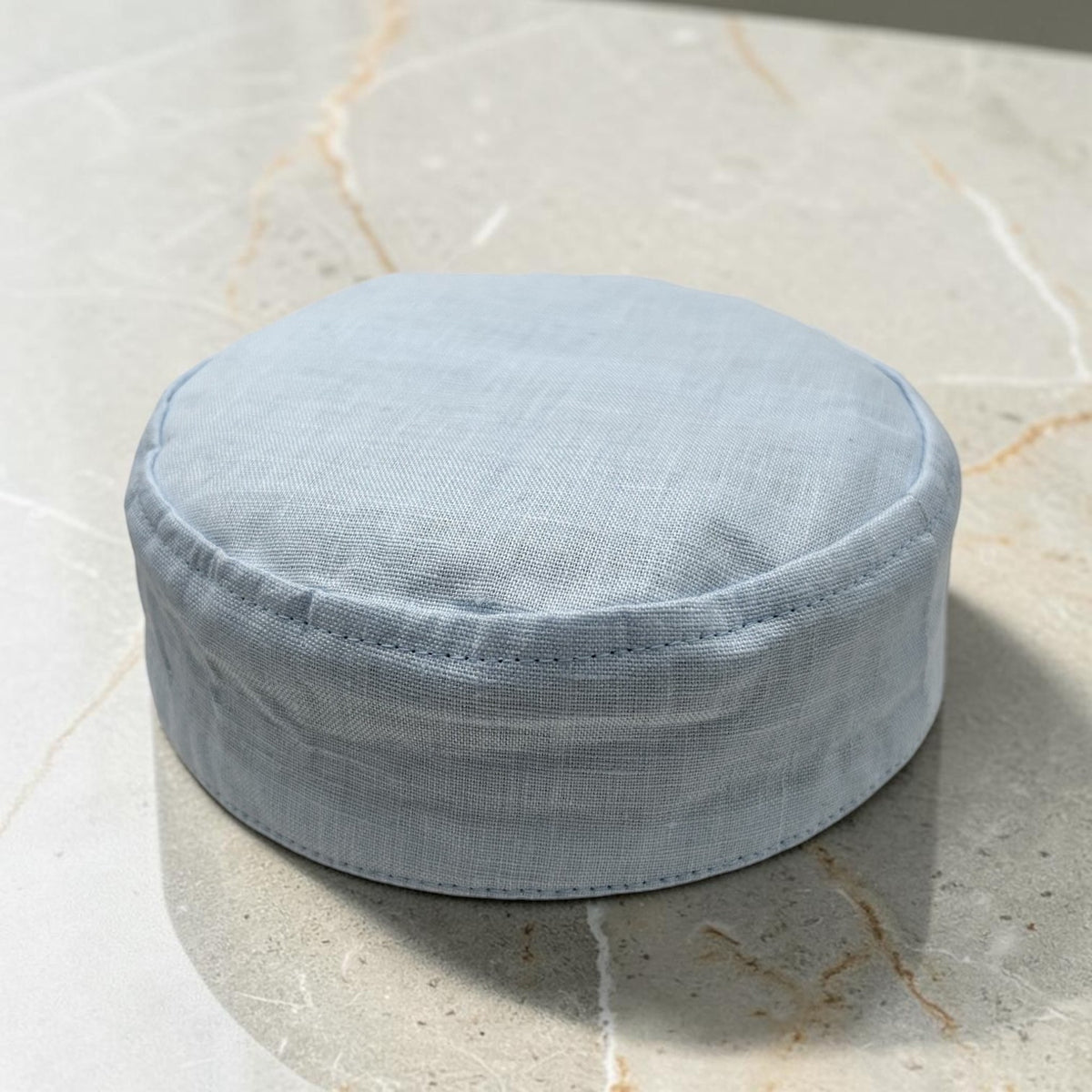 Bleu jean foncé et blanc glacé | Une Kippa, quatre styles uniques