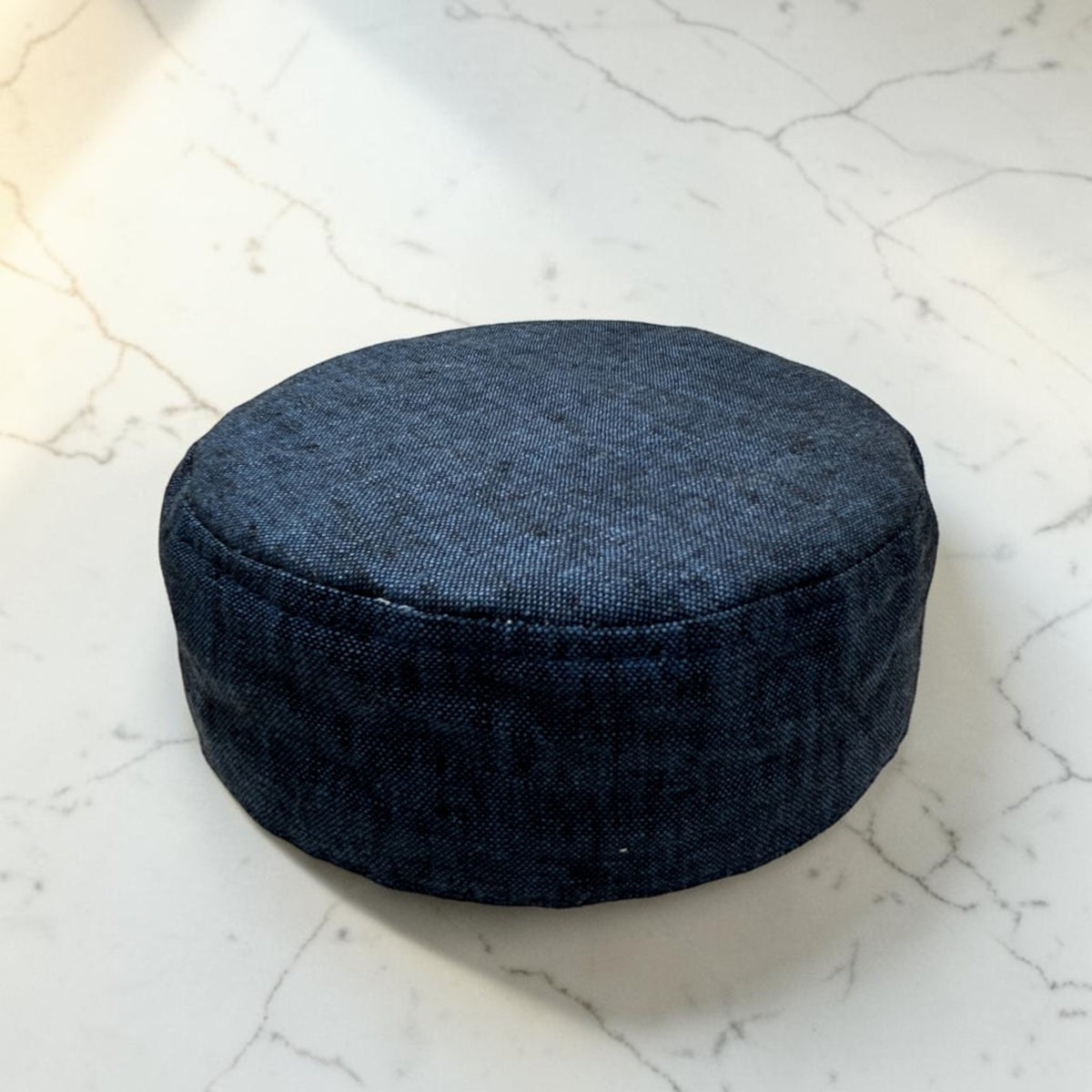Bleu jean foncé et blanc glacé | Une Kippa, quatre styles uniques