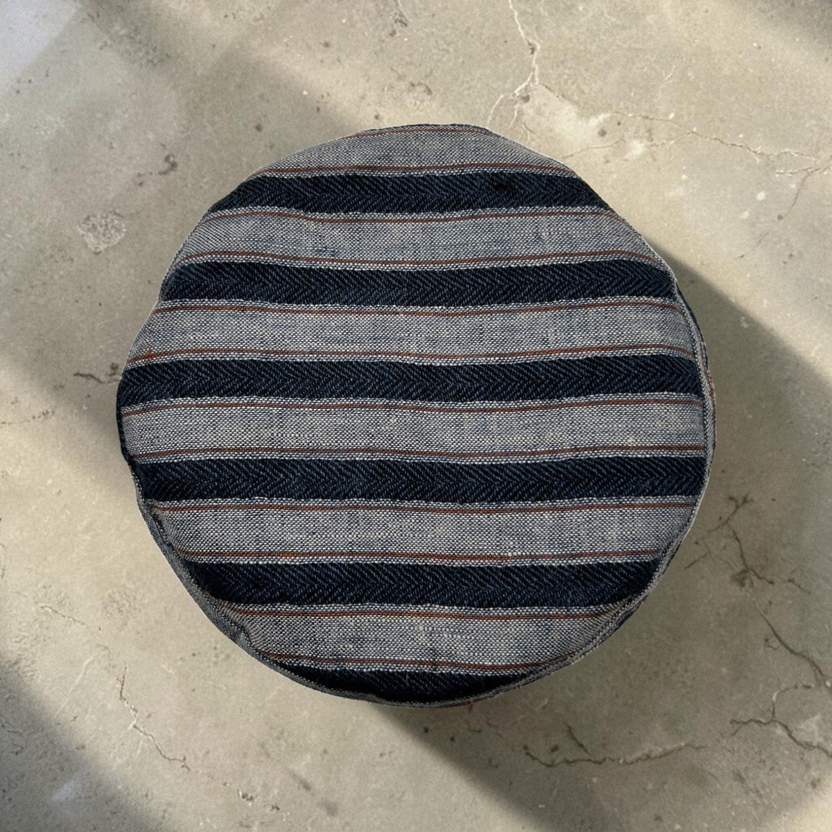 Rayures Denim et Bleu Jean | Une Kippa, Quatre Looks Uniques