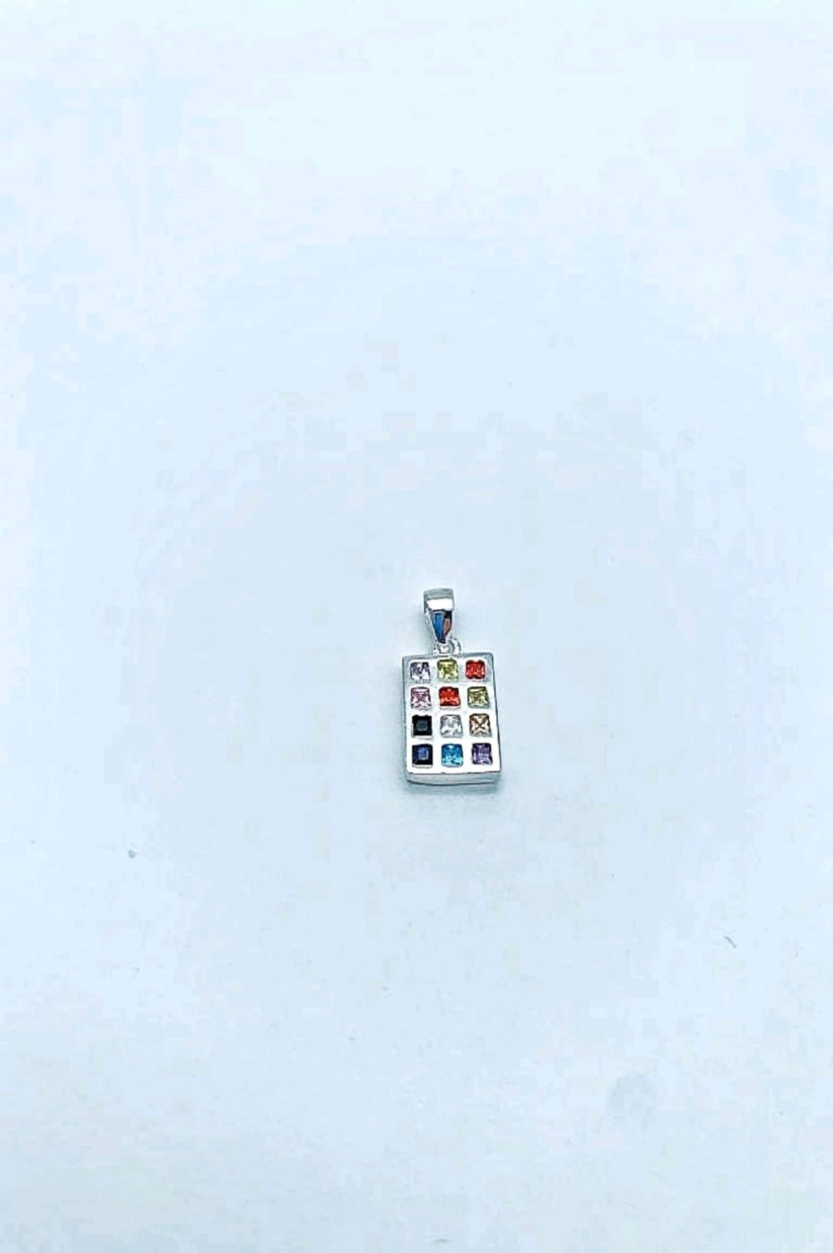 Collier en argent avec cristaux du Hoshen des 12 tribus