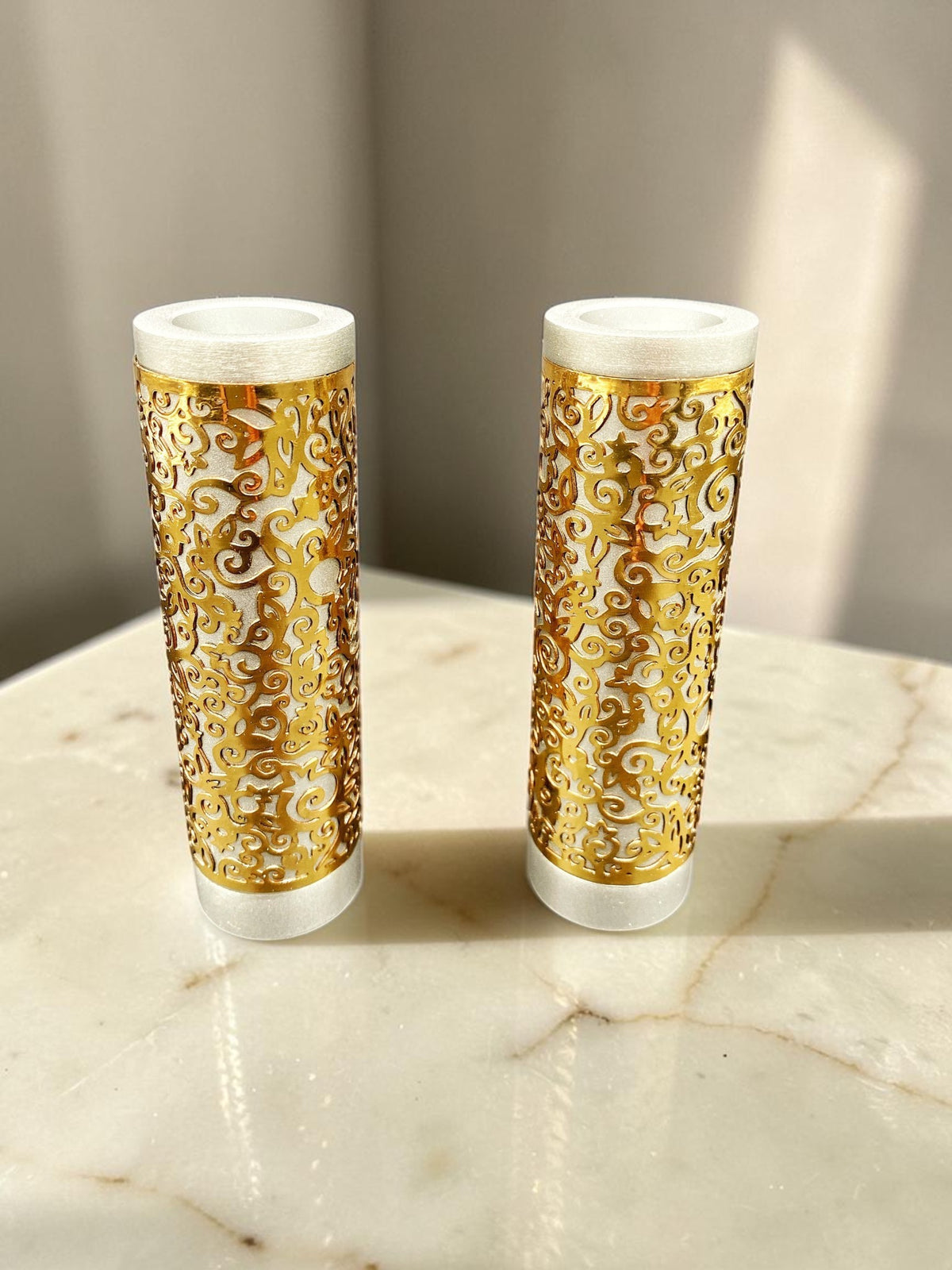 Bougeoirs de Shabbat ronds dorés | Pamot en acier inoxydable et laiton
