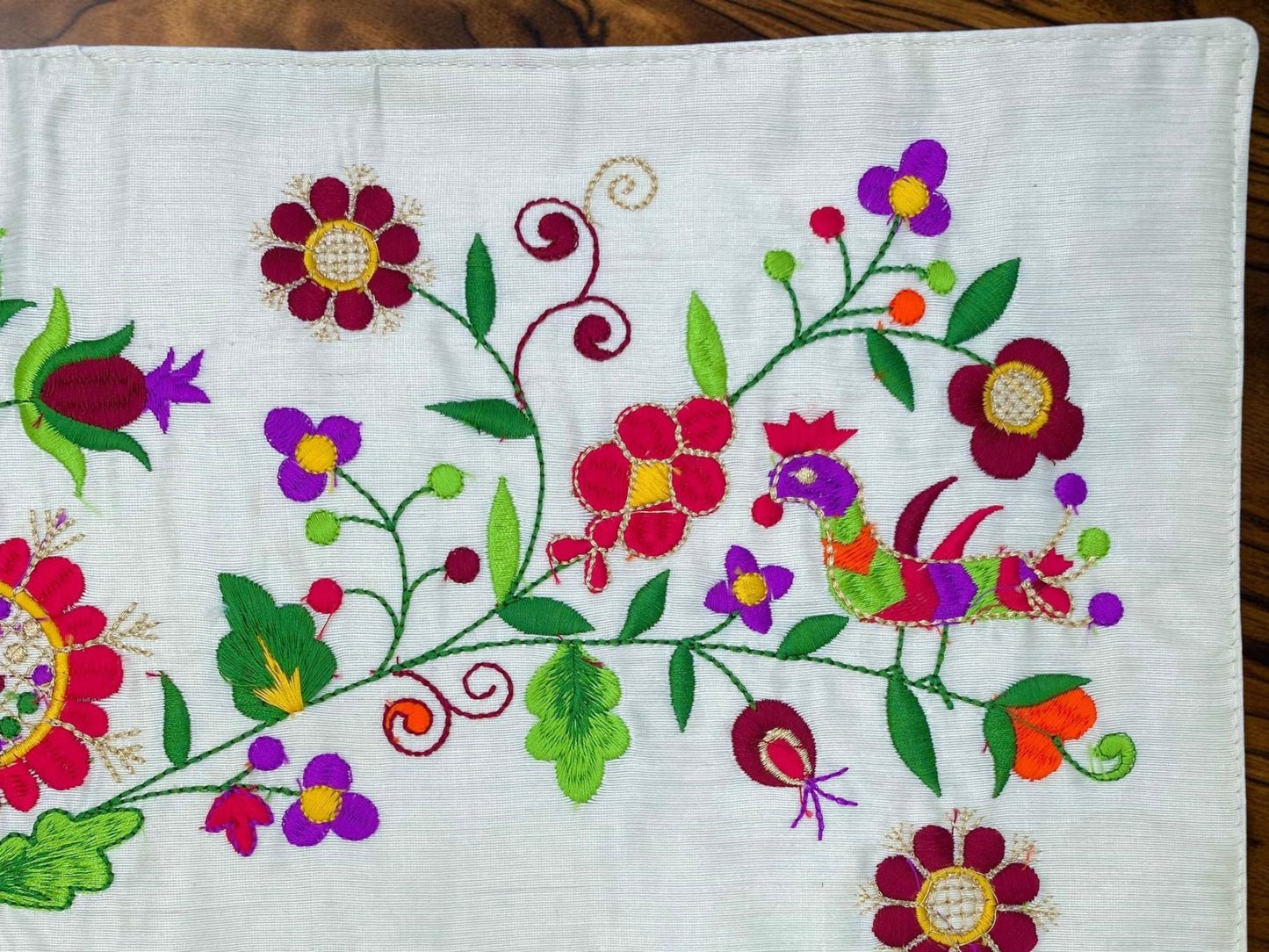 Vintage Design Embroidery Shabbat Challah Cover
