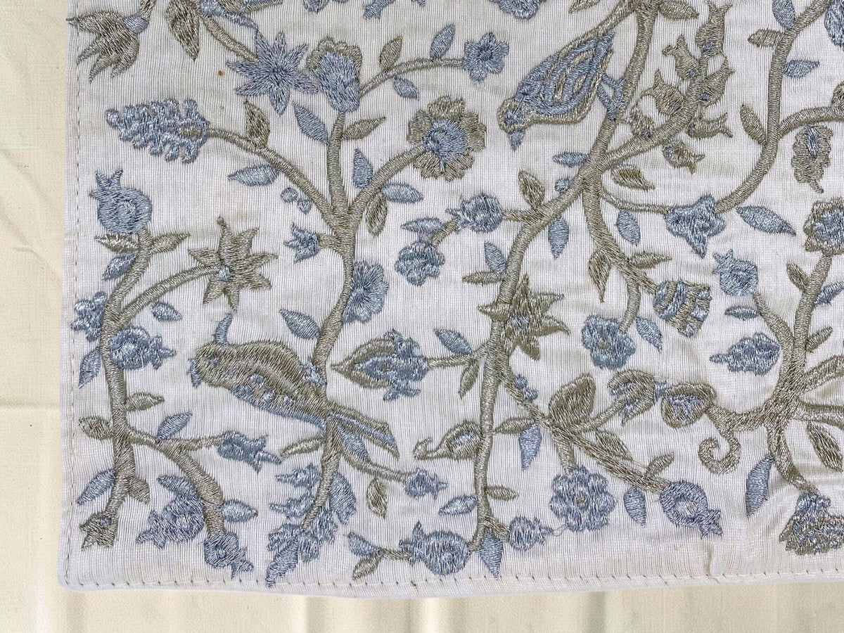 Couvre-hallah brodé oiseaux et fleurs