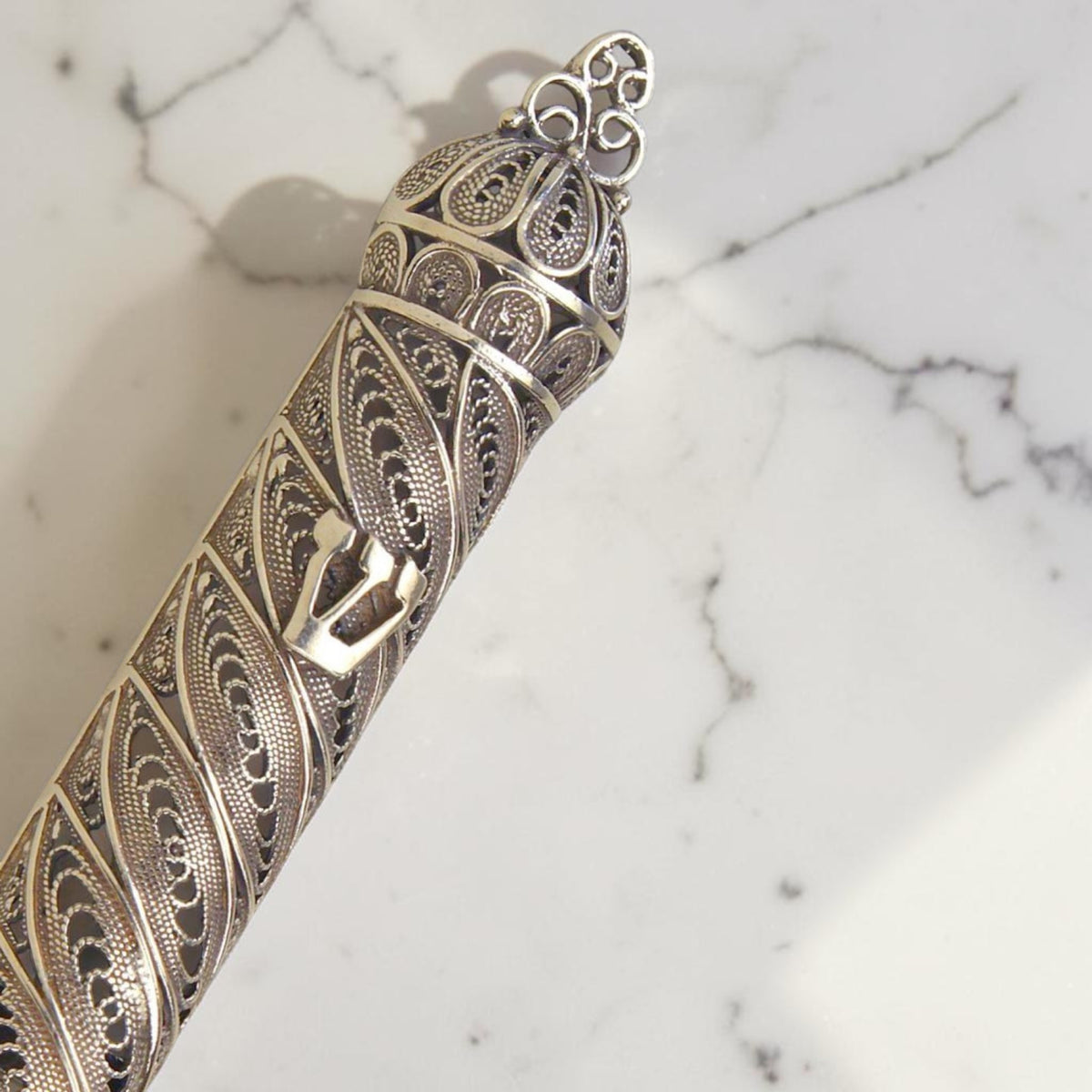Étui à Mezouza en filigrane yéménite en argent sterling