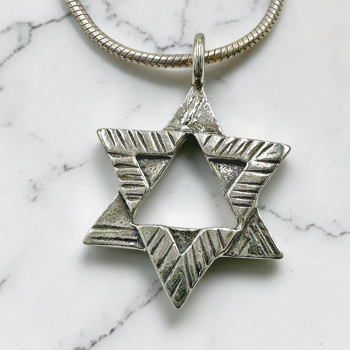 Collier étoile de David en argent sterling