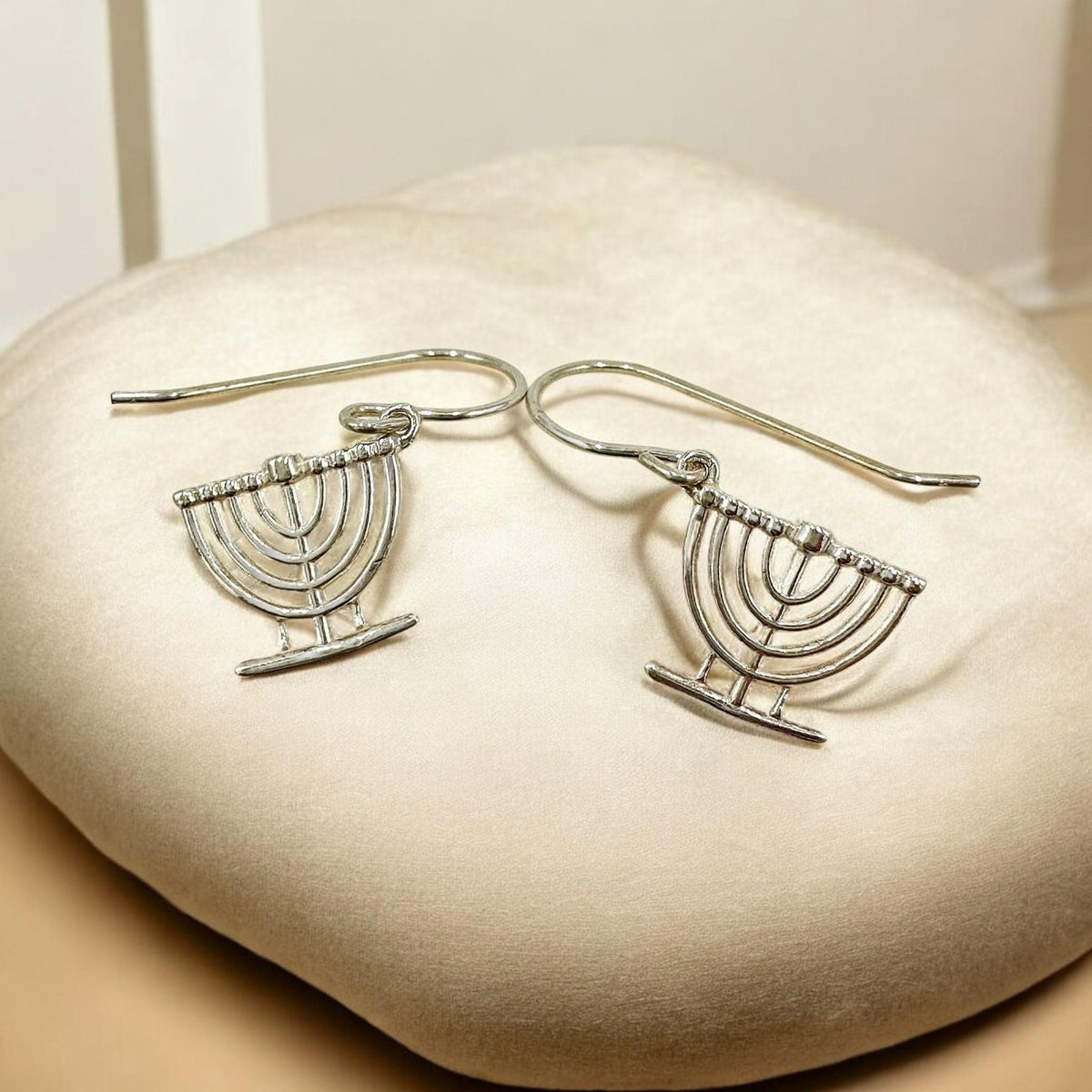 Boucles d'oreilles Menorah en argent sterling
