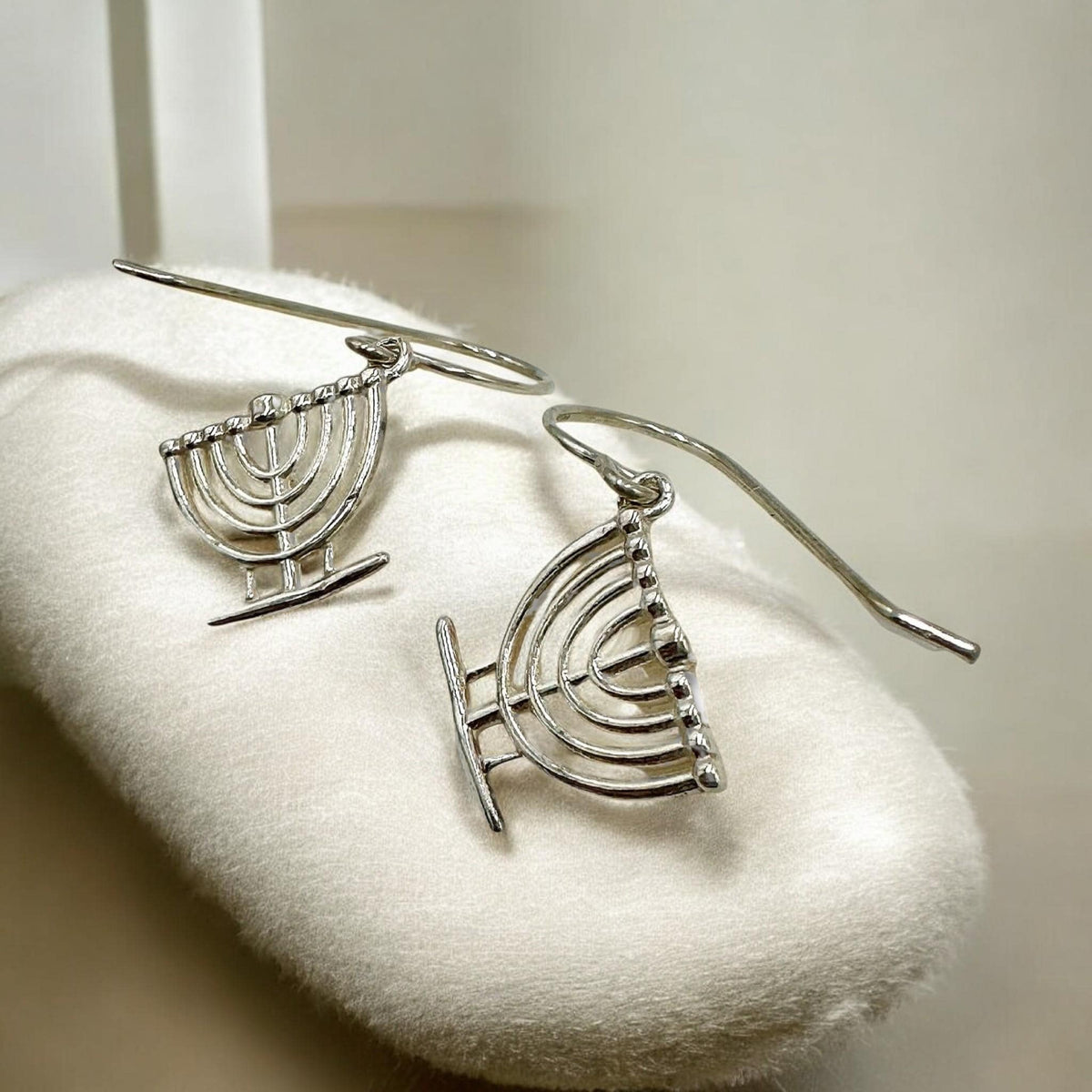 Boucles d'oreilles Menorah en argent sterling
