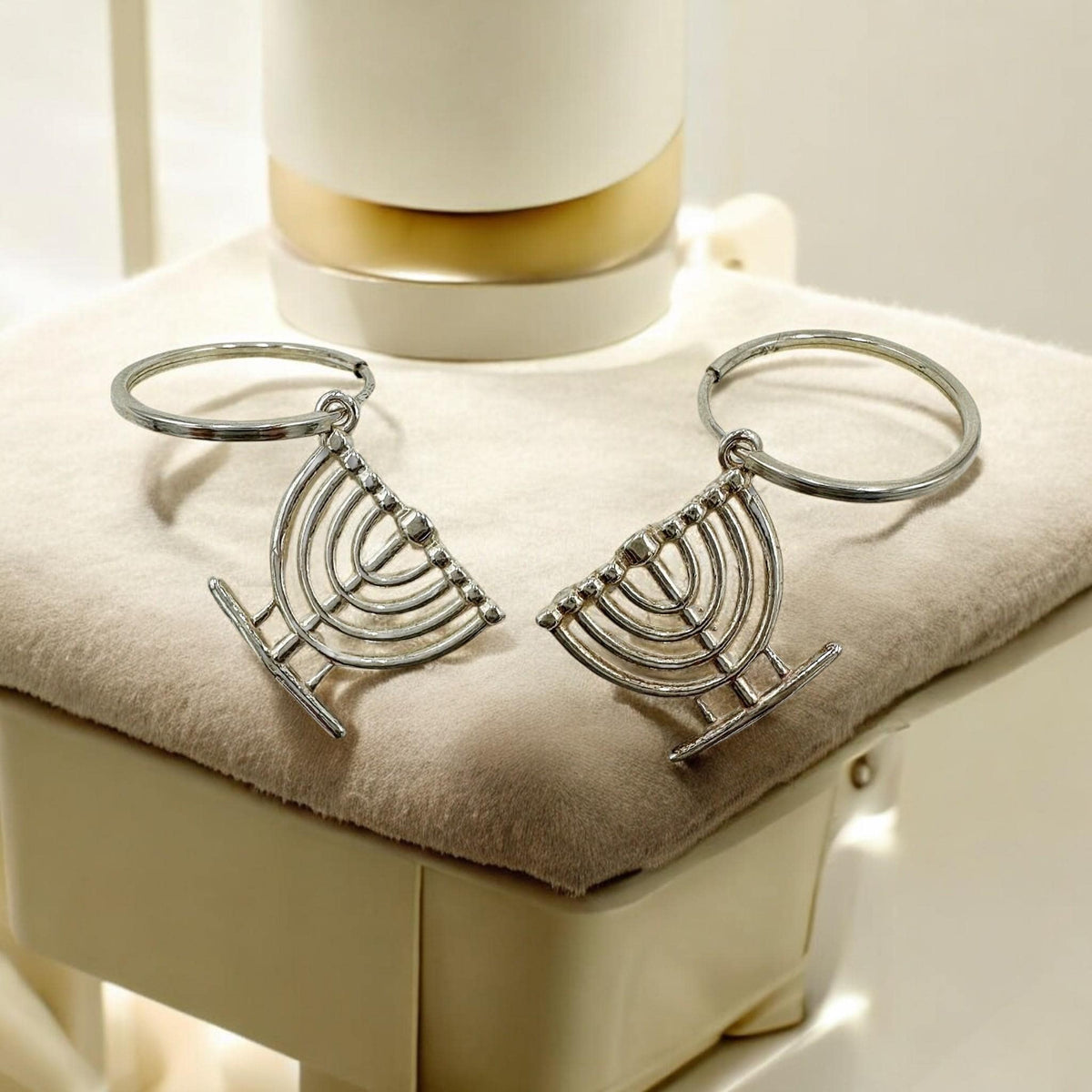 Boucles d'oreilles Menorah en argent sterling