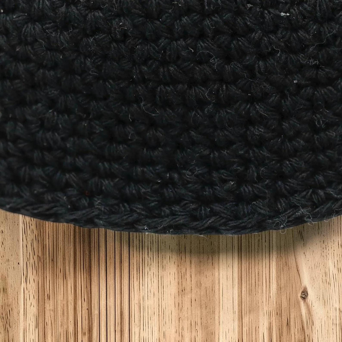 Kippa tricotée main en coton noir de 19 cm
