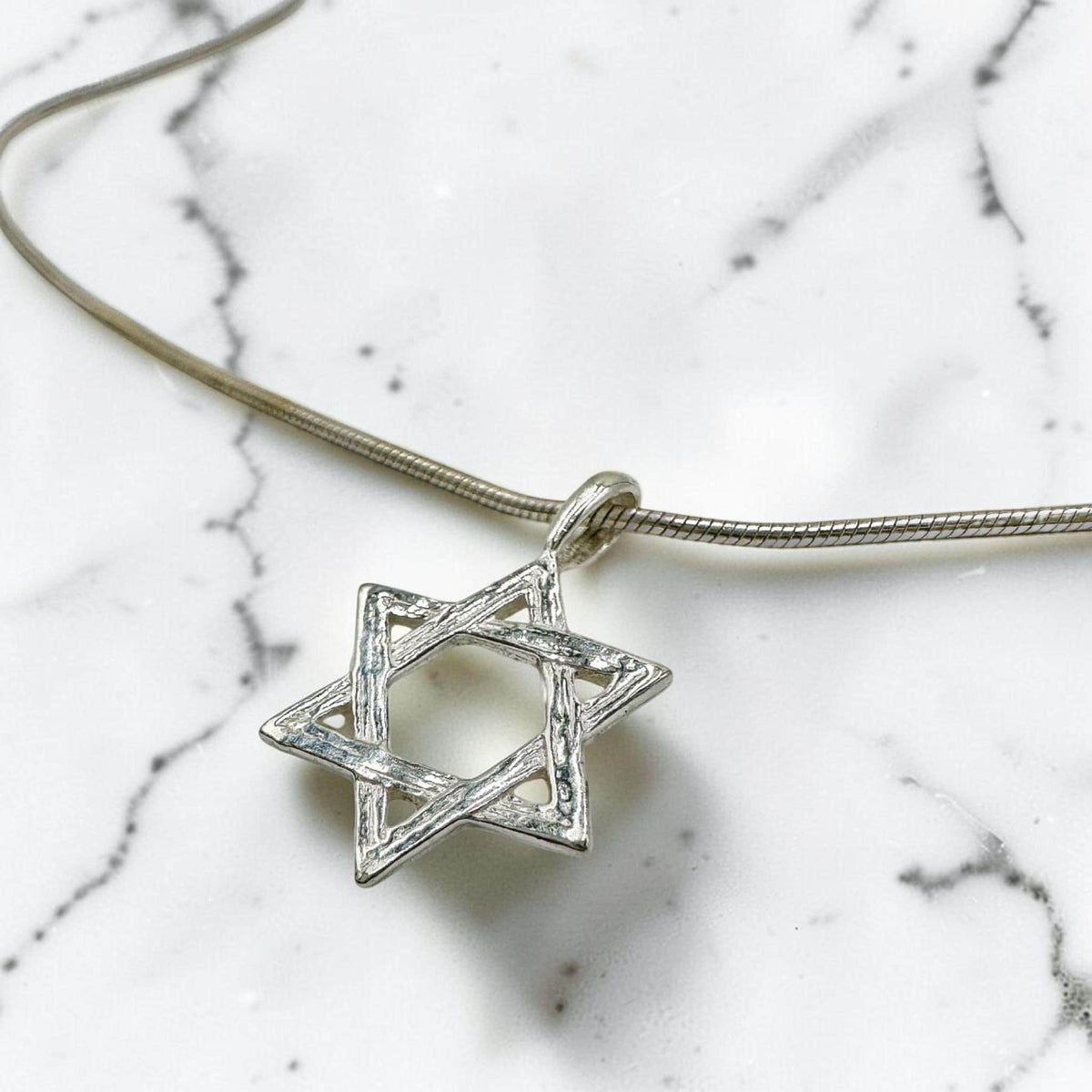 Collier étoile de David en argent sterling