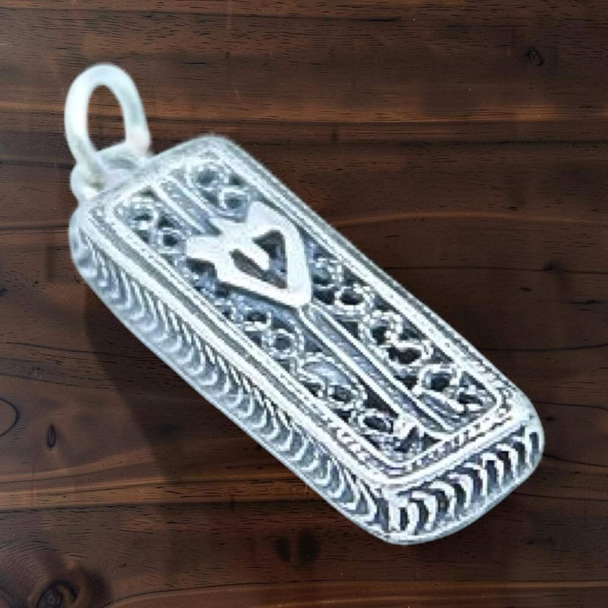 Collier pendentif mezouzah en argent sterling