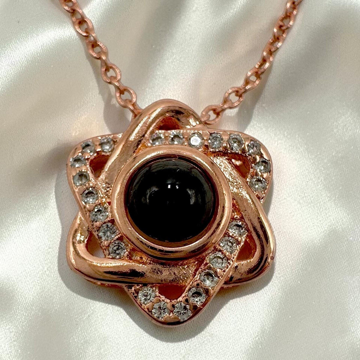 Collier étoile de David en argent sterling et zircon