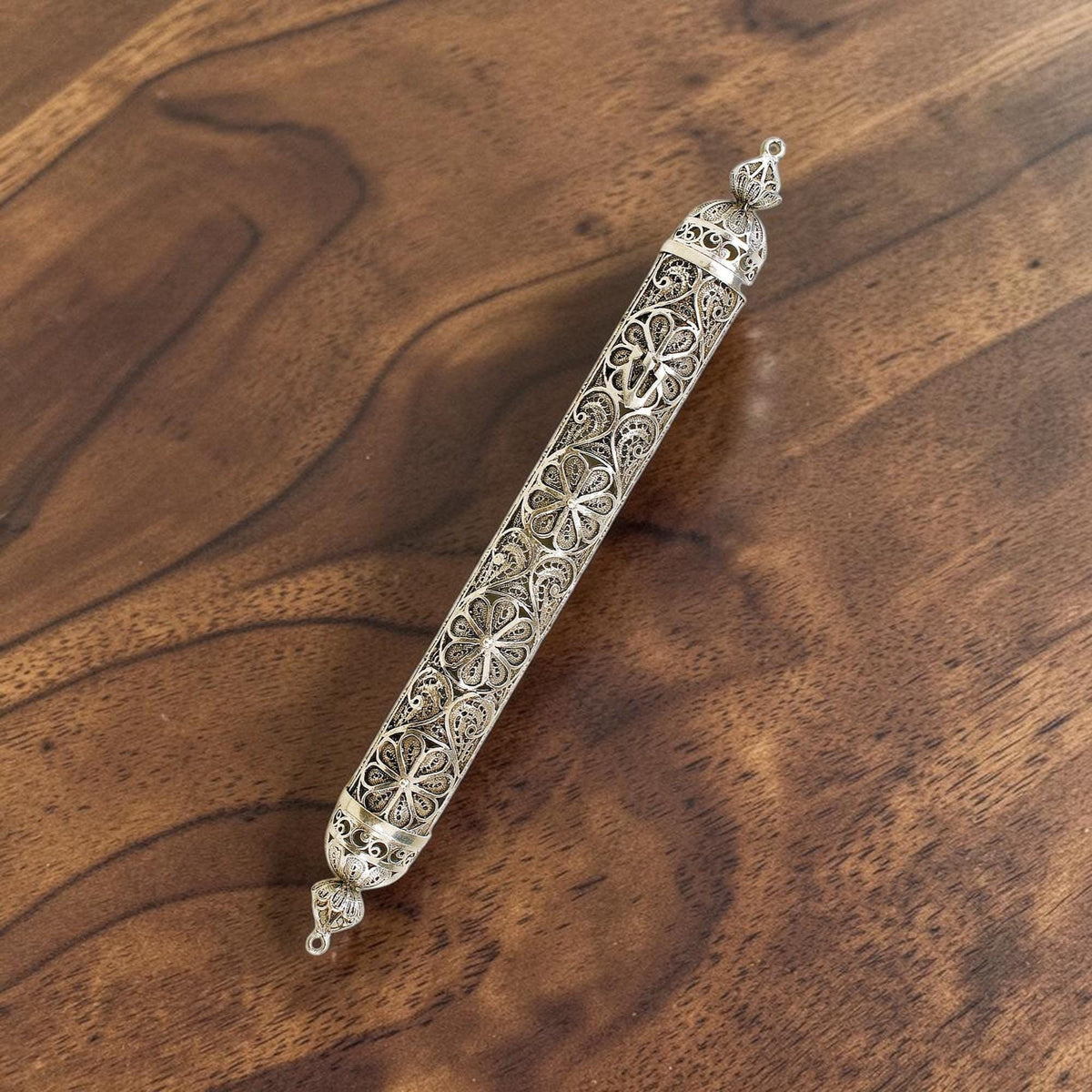 Étui à Mezouzah à motif floral en argent sterling